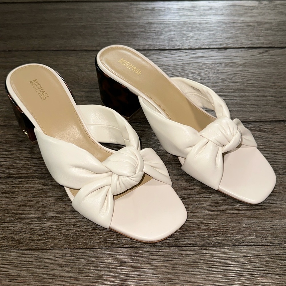 Michael Michael Kors Josie Mules NWOT NWOB
